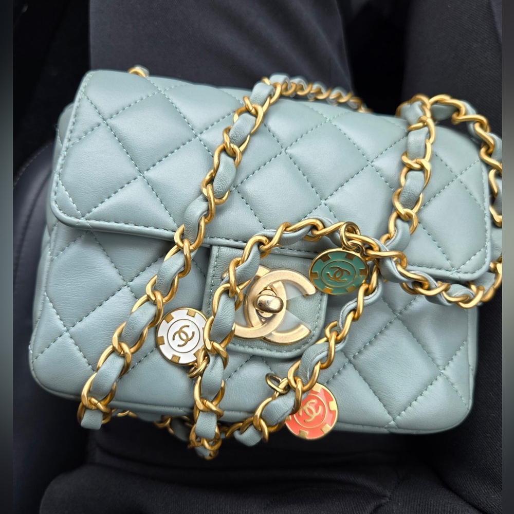 Chanel Quilted Green Leather Casino Royale Small Square Bag Chip Charms - Picture 4 of 16